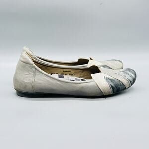 Think! Shoes Womens 9 Beige Leather Ballet Flats Patchwork Toe Slip On Casual